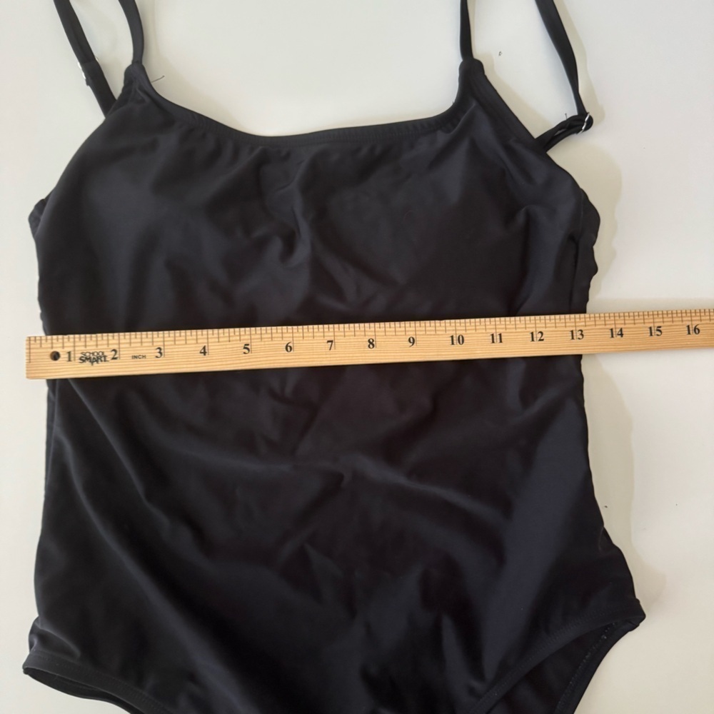 Hurley One Piece Swim Suit UPF 50 4 way stretch Women’s size medium - Picture 11 of 13